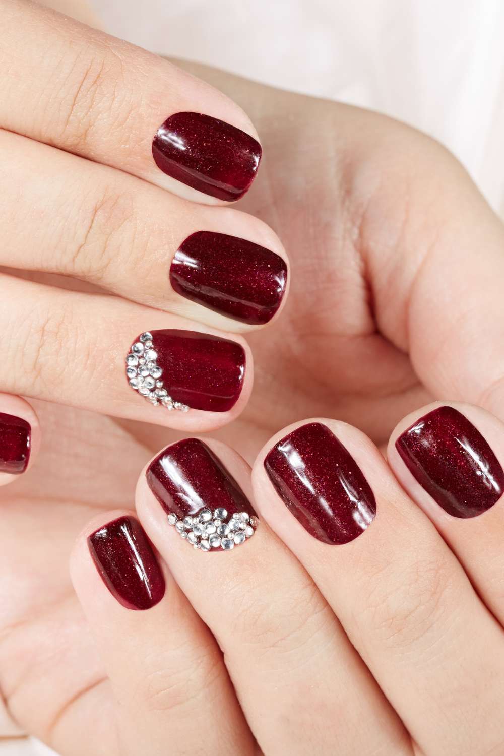 Super cute short nails design that looks fashionable